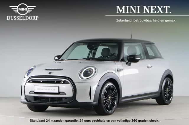 MINI Electric (2022) thumbnail 1