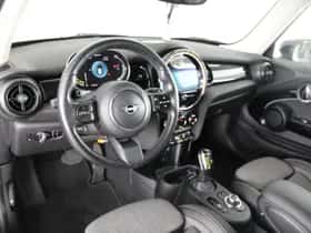 MINI Electric (2022) thumbnail 13