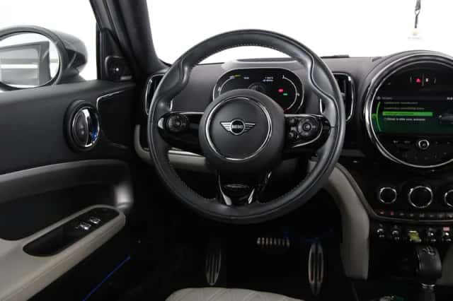 MINI Countryman (2021) thumbnail 2