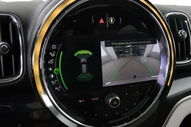 MINI Countryman (2021) thumbnail 24