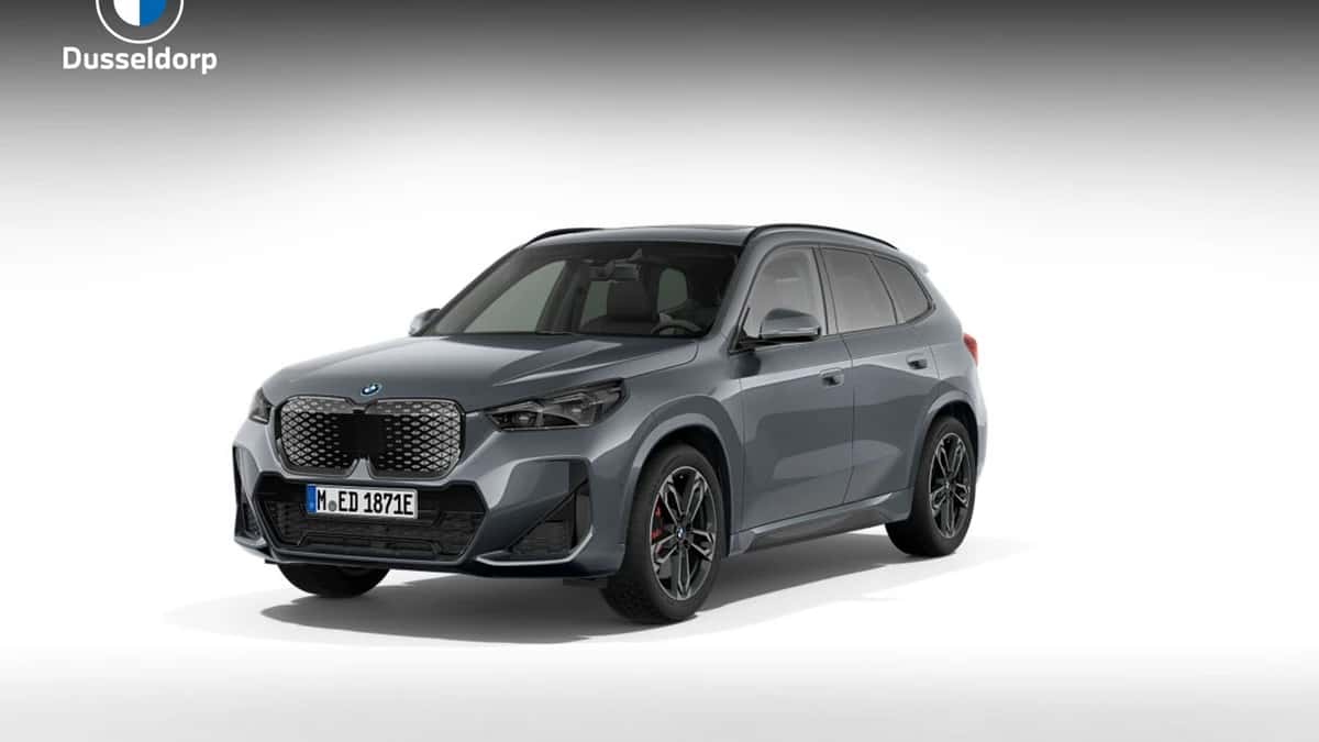 BMW iX1 (2026) — foto 1