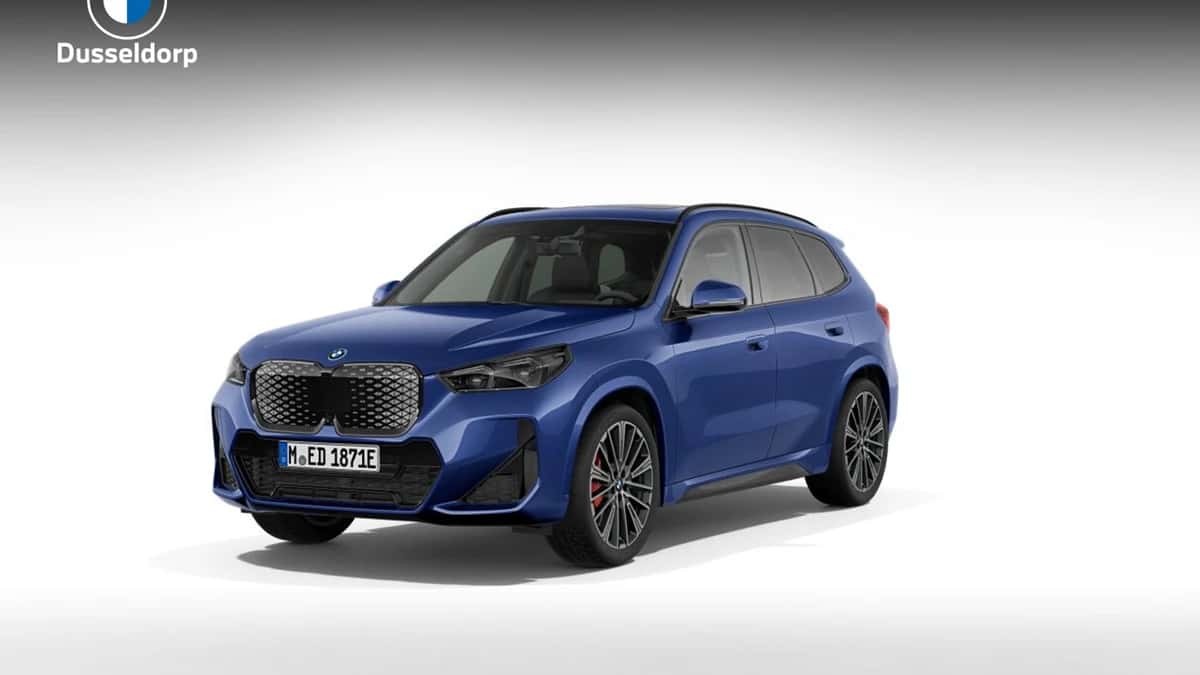 BMW iX1 (2026) — foto 1
