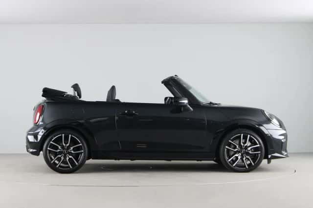 MINI Cabrio (2026) thumbnail 11