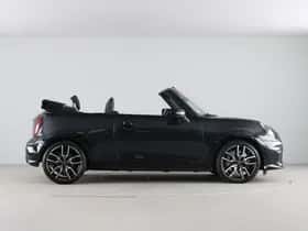 MINI Cabrio (2026) thumbnail 11