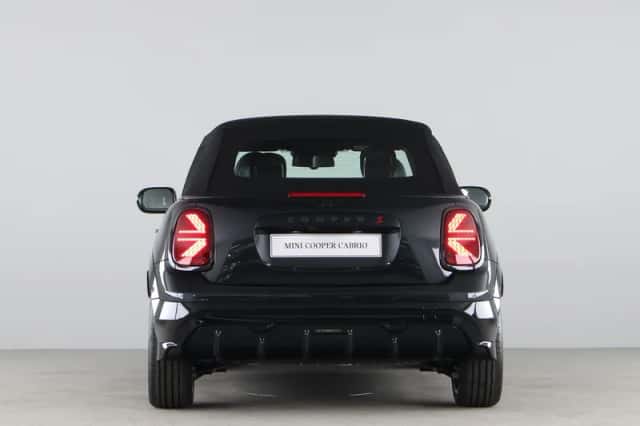 MINI Cabrio (2026) thumbnail 15