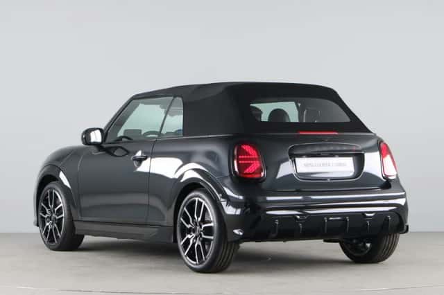 MINI Cabrio (2026) thumbnail 17