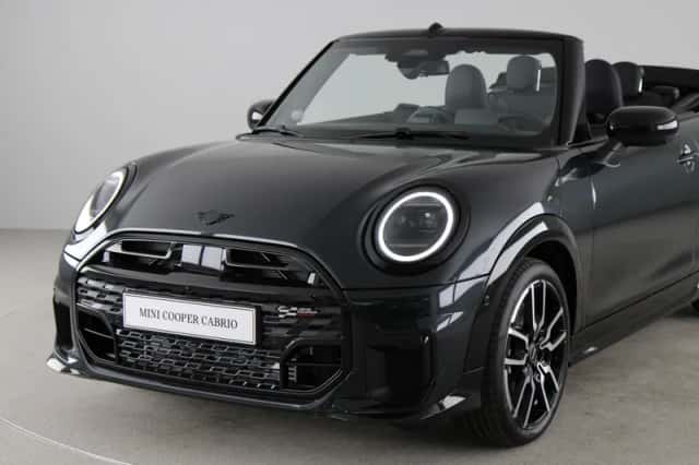 MINI Cabrio (2026) thumbnail 28