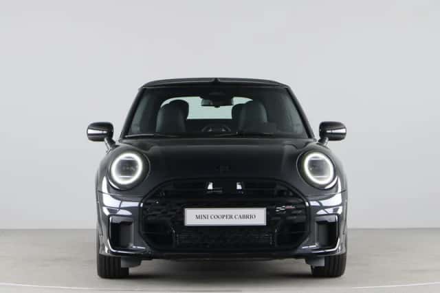 MINI Cabrio (2026) thumbnail 7