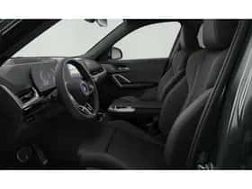 BMW iX1 (2026) thumbnail 3