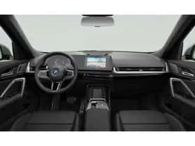 BMW iX1 (2026) thumbnail 4