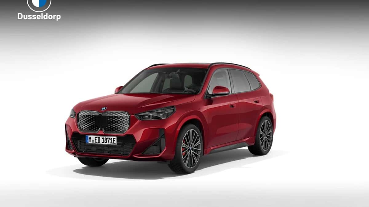 BMW iX1 (2026) — foto 1