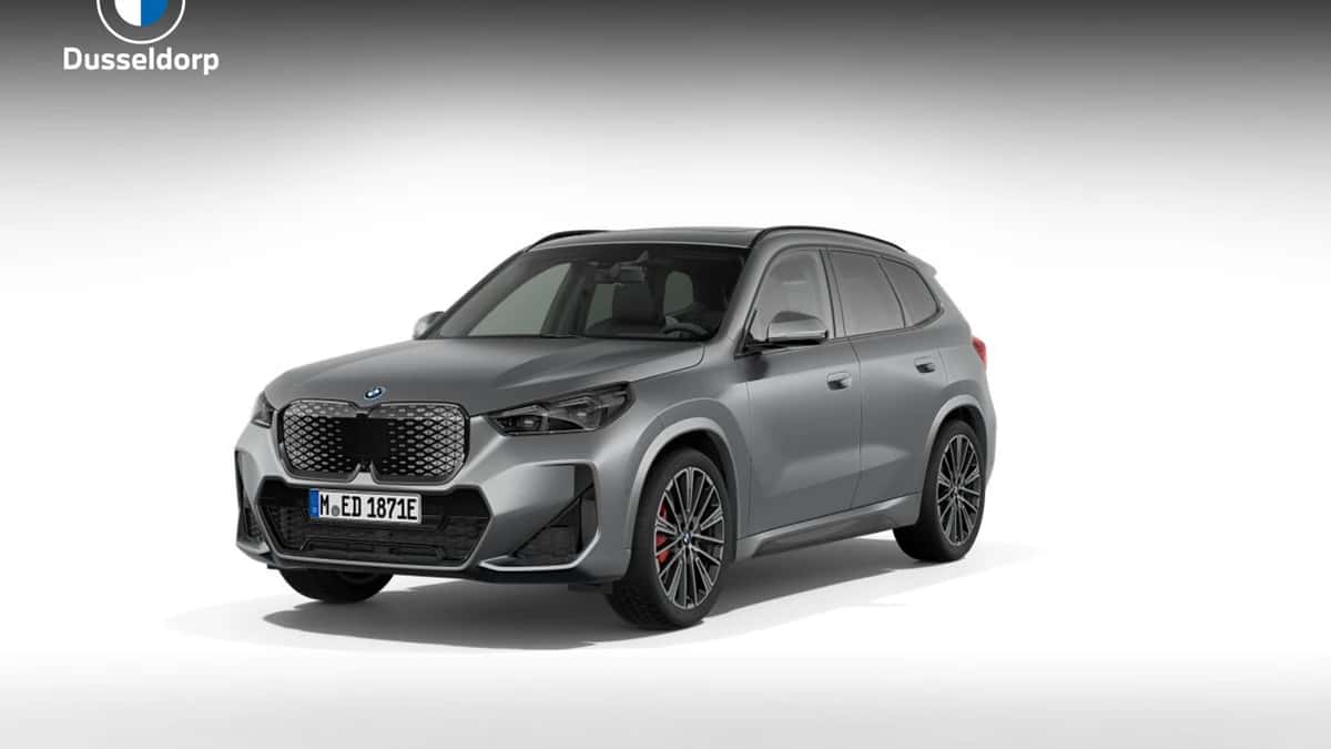 BMW iX1 (2026) — foto 1