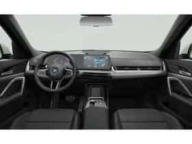 BMW iX1 (2026) thumbnail 4