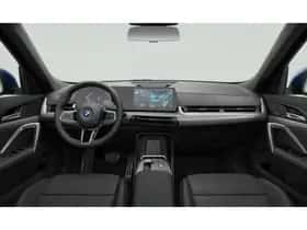 BMW iX1 (2026) thumbnail 4
