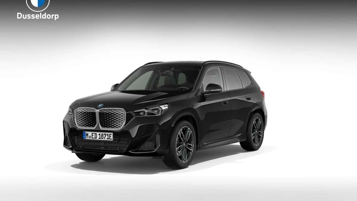 BMW iX1 (2026) — foto 1
