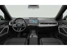 BMW iX1 (2026) thumbnail 4