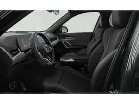 BMW iX1 (2026) thumbnail 3