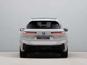 BMW iX (2026) thumbnail 6