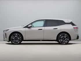BMW iX (2026) thumbnail 8