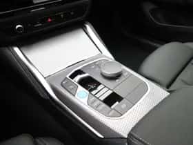 BMW i4 (2026) thumbnail 17