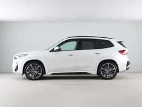 BMW iX1 (2025) thumbnail 12