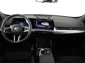 BMW iX1 (2025) thumbnail 13