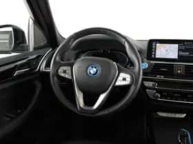 BMW iX3 (2021) thumbnail 2