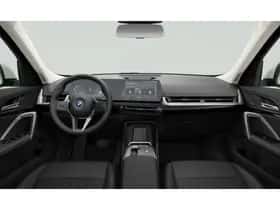 BMW iX1 (2026) thumbnail 4