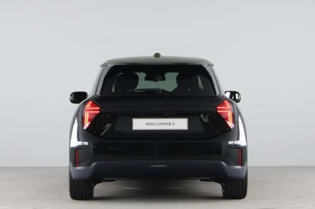 MINI Cooper (2026) thumbnail 12