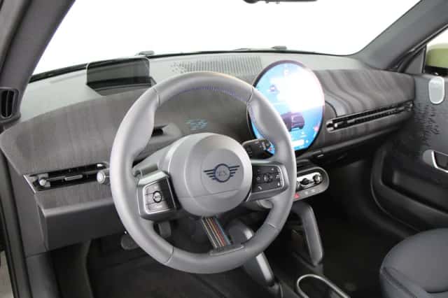 MINI Cooper (2026) thumbnail 15