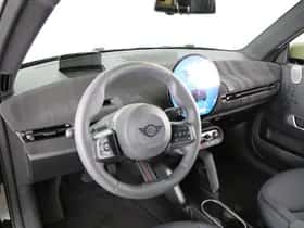 MINI Cooper (2026) thumbnail 15