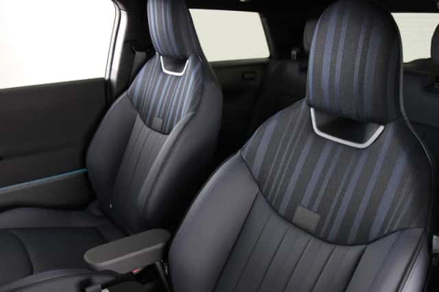 MINI Cooper (2026) thumbnail 7