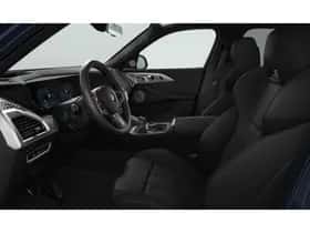 BMW XM (2026) thumbnail 3