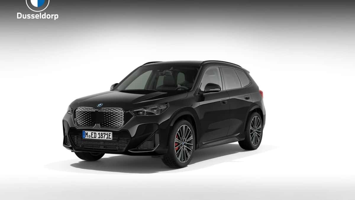 BMW iX1 (2026) — foto 1