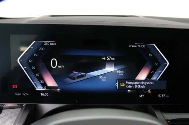 BMW i5 (2026) thumbnail 3