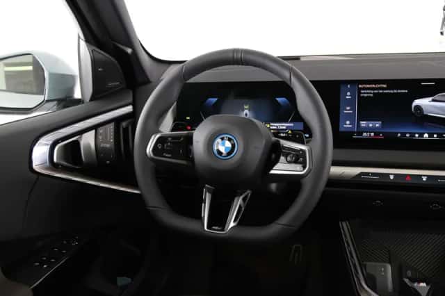 BMW X3 (2026) thumbnail 2
