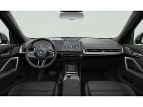 BMW iX1 (2026) thumbnail 4