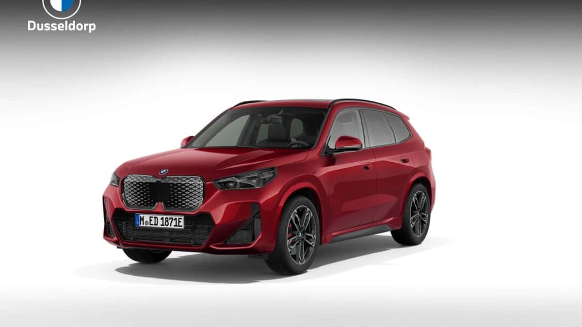 BMW iX1 (2026) — foto 1