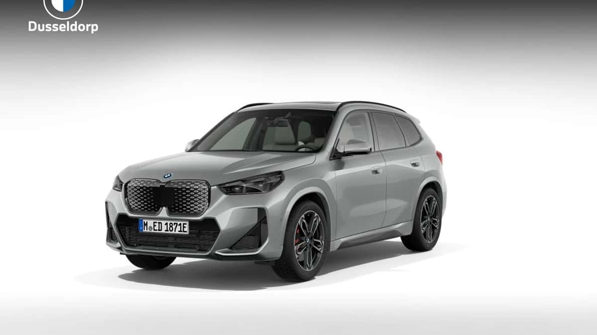 BMW iX1 (2026) — foto 1