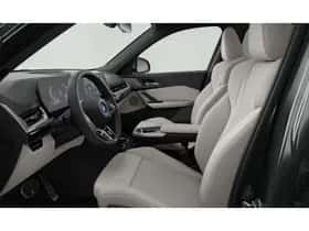 BMW iX1 (2026) thumbnail 3
