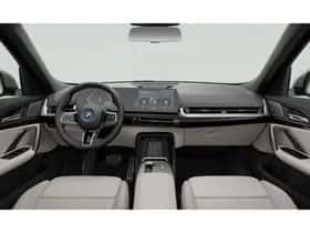 BMW iX1 (2026) thumbnail 4