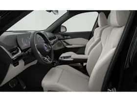 BMW iX1 (2026) thumbnail 3