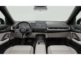 BMW iX1 (2026) thumbnail 4