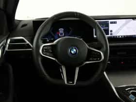 BMW i4 (2025) thumbnail 2