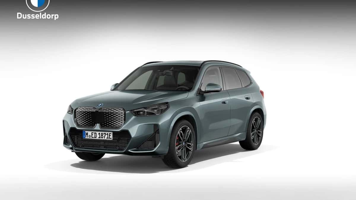 BMW iX1 (2026) — foto 1