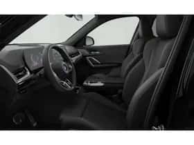 BMW iX1 (2026) thumbnail 3