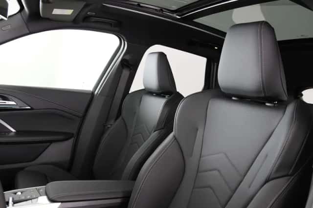 BMW iX1 (2026) thumbnail 5