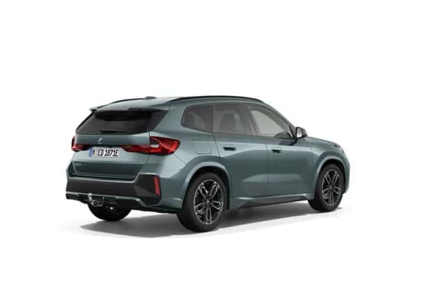 BMW iX1 (2026) thumbnail 2