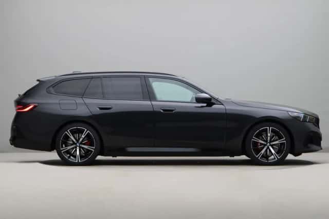 BMW i5 (2026) thumbnail 4