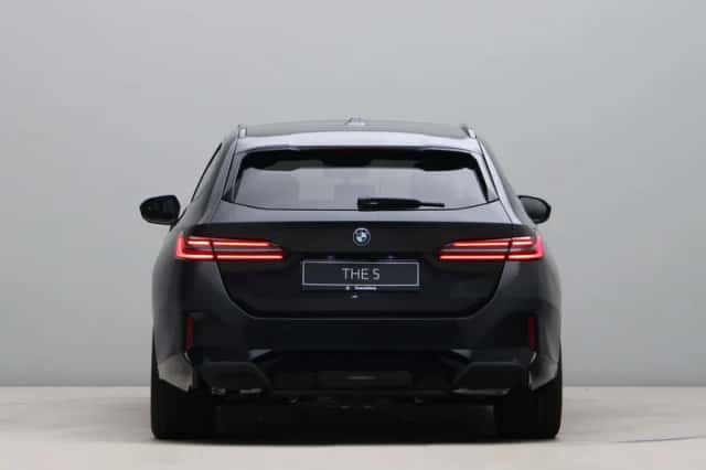 BMW i5 (2026) thumbnail 6